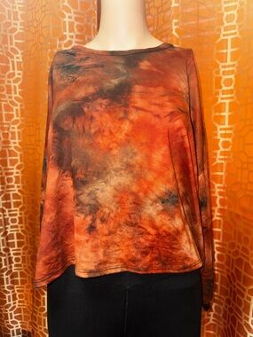 Olivia Rae Patterned Long Sleeve Top Size Small NWT